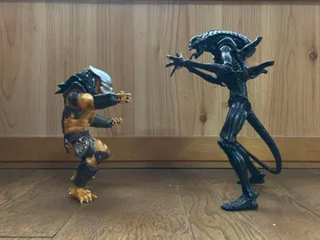 메디콤토이 에이리언 vs 프레데터