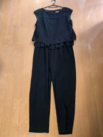 persodea 블랙 점프수트와 화이트 자켓 세트 11호