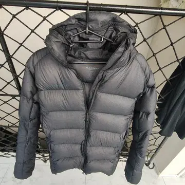 새상품급 mammut meron in hooded 다운 자켓