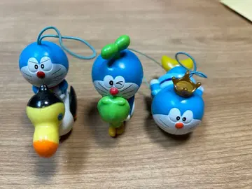 도라에몽 스트랩 포함 피규어 3개 세트