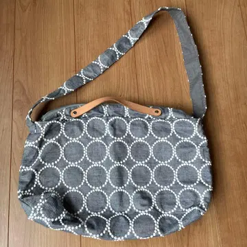 미나 페르호넨 탬버린 숄더백