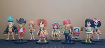 월드 컬렉션 스트롱 월드 밀짚모자 일당 모험 의류 원피스 피규어