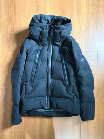 DESCENTE ALLTERRAIN 미즈사와 다운 마운테니어 블랙 S