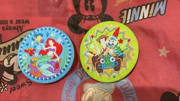 디즈니 자수 캔뱃지 2개