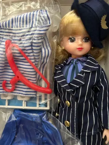 전일공 x 타카라 ANA's 리카짱 새상품 스튜어디스 인형