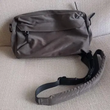 브라운 숄더백 더블 지퍼