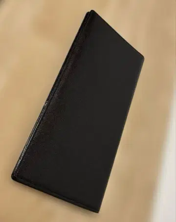 CYBERIS 블랙 장지갑