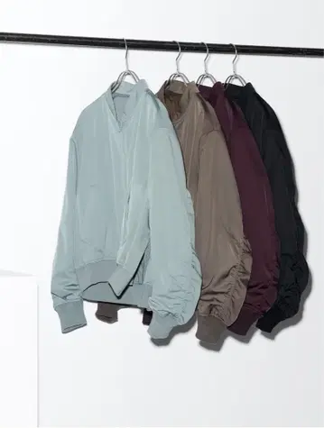 [ 새상품 미사용 ] UNIQLO C 봄버 자켓 블랙 XL 블루종