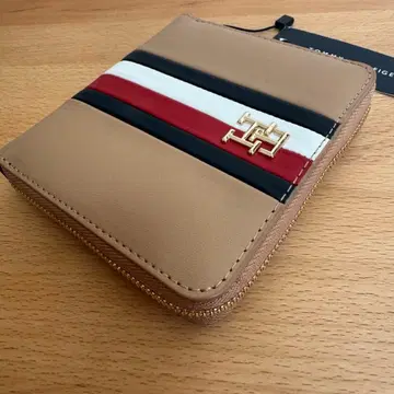 타미힐피거 Tommy Hilfiger 이단 접이식 지갑 트리컬러