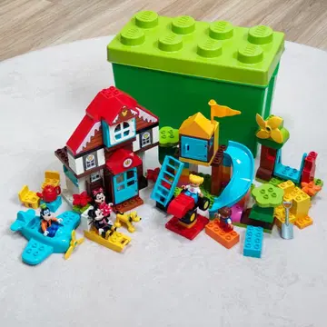 레고 듀플로 미키와 미니의 홀리데이 하우스, 초록색 컨테이너 커다란 공원