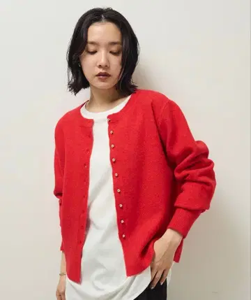 금장 버튼 컴팩트 니트 가디건
