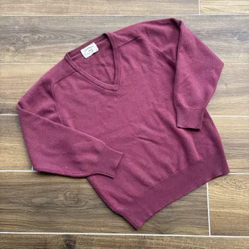 구제 의류 캐시미어 100% 체리 컬러 스웨터 M 사이즈