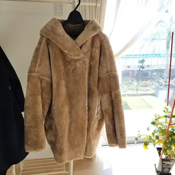 LASUD M 사이즈 보아 자켓 베이지