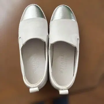 DEANA Will FITT 실버 화이트 슬립온 23.5 미사용품