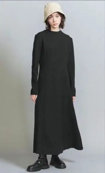 [ 미사용 새상품 ] 아크릴 울 핏 플레어 원피스