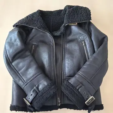 블랙 가죽 라이더 자켓