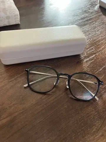 JINS 블랙 메탈 프레임 안경 케이스 포함