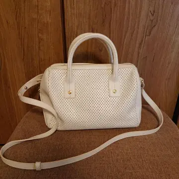 여러 번 사용 얼룩 있음 FURLA 숄더 포함 미니 보스턴 백 화이트