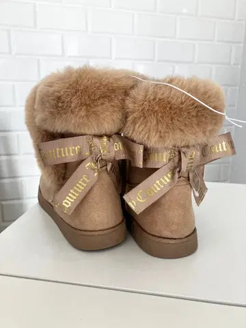 쥬시 꾸뛰르 마코모코 퍼 플랫 부츠 juicy couture