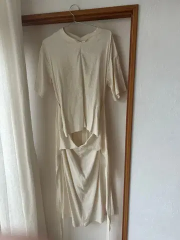 미사용 코즈믹 원더 아이보리 V넥 실크 린넨 원피스