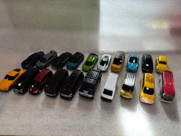 토미카 20대 세트 파킹 케이스 포함