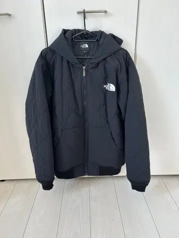 THE NORTH FACE 블랙 다운 아우터