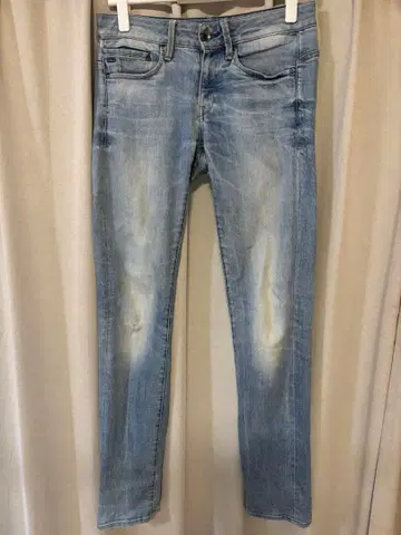 라이트 블루 데님 슬림핏