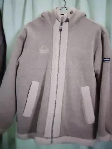 카파 KappaAEROTHERMO 후드 부착 점퍼 S 사이즈