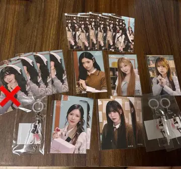 NiziU 온라인 복권 묶음 판매