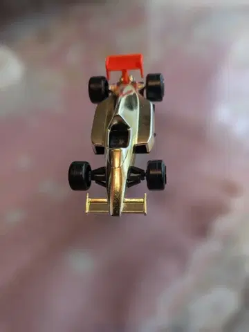 토미카 포뮬러 1 금 도금