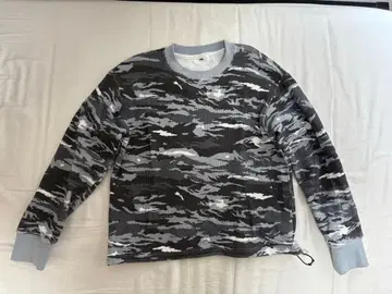 새상품, 미사용, 미착용 FTW 카모플라쥬 써멀 그레이&블랙 긴팔 L