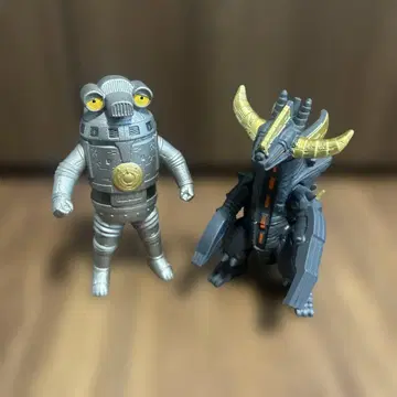 울트라 괴수 시리즈 세븐거 그랜드킹 메가로스 2체 세트