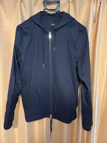 Theory 후드 부착 나일론 자켓 네이비