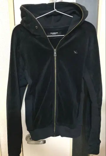 1PIU1UGUALE3 RELAX 벨벳 후드티