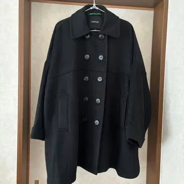 오버 사이즈 블랙 버튼 코트 melange