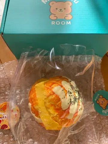 스퀴즈 폭발적인 물 느낌 특대형 빵