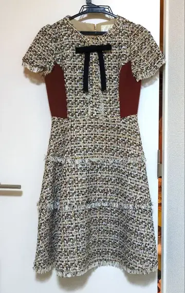 Chesty 프린지 장식 반팔 원피스