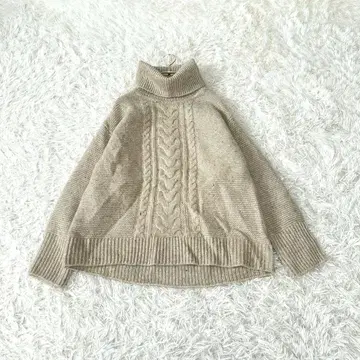 새상품급 터틀넥 케이블 니트 울 블렌드 L 베이지 루즈핏