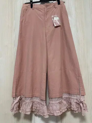 미사용 핑크하우스 프릴 장식 핑크 캐주얼 팬츠