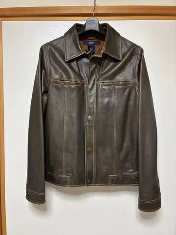 GAP 브라운 가죽 자켓 [ 실측치수 M 정도 ]