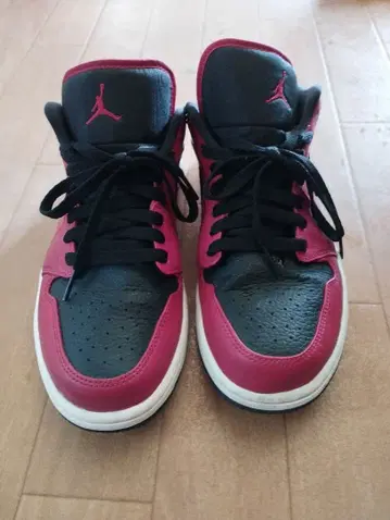 Jordan 레드/블랙 Low 스니커즈