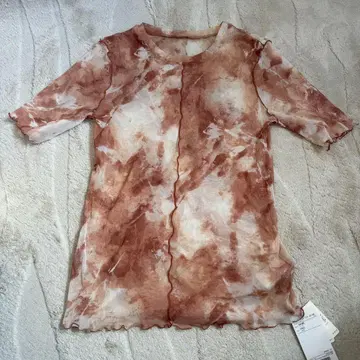 BEAMS 브라운 프린트 튤 메로우 T셔츠