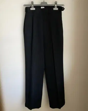 6 ROKU 하이웨스트 테이퍼드 팬츠 블랙