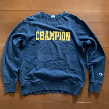 CHAMPION 네이비 크루넥 맨투맨 트레이닝복 M 사이즈