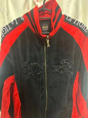 Le TIGRE L 사이즈 풀집업 자켓 블랙/레드