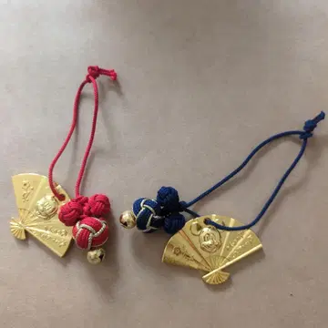 도쿄 디즈니 리조트 미키 부채꼴 스트랩 빨강 파랑 방울 포함