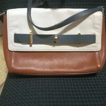 케이트 스페이드 천연 가죽 핸드백