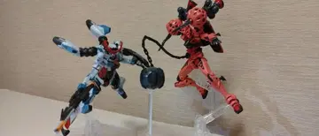 HG 지크 액스 & 빨간색 건담 부분 조립 완성품