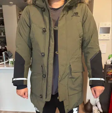 New Balance 올리브 다운 자켓