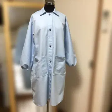 핸드메이드 라이트 블루 하우스 코트